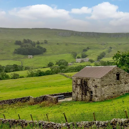 1 Bed In 78703 Buckden (North Yorkshire)